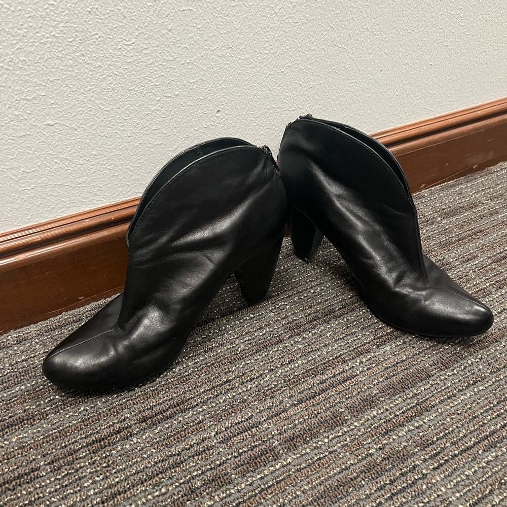 Women’s BOC black ankle boots